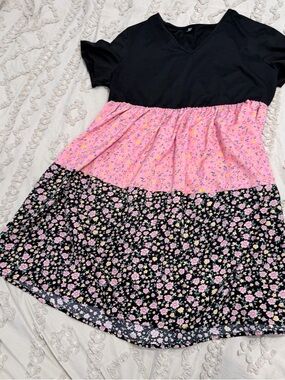 SHEIN Black & Pink Floral Tiered Midi Dress